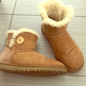 UGG AUSTRALIA BOOTS